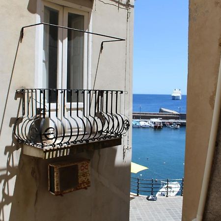 Casa Vacanza U Curtigghiu Lipari  Buitenkant foto
