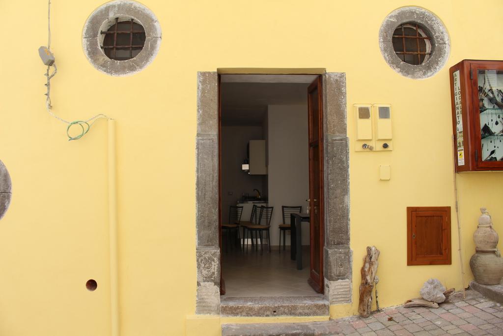 Casa Vacanza U Curtigghiu Lipari  Buitenkant foto